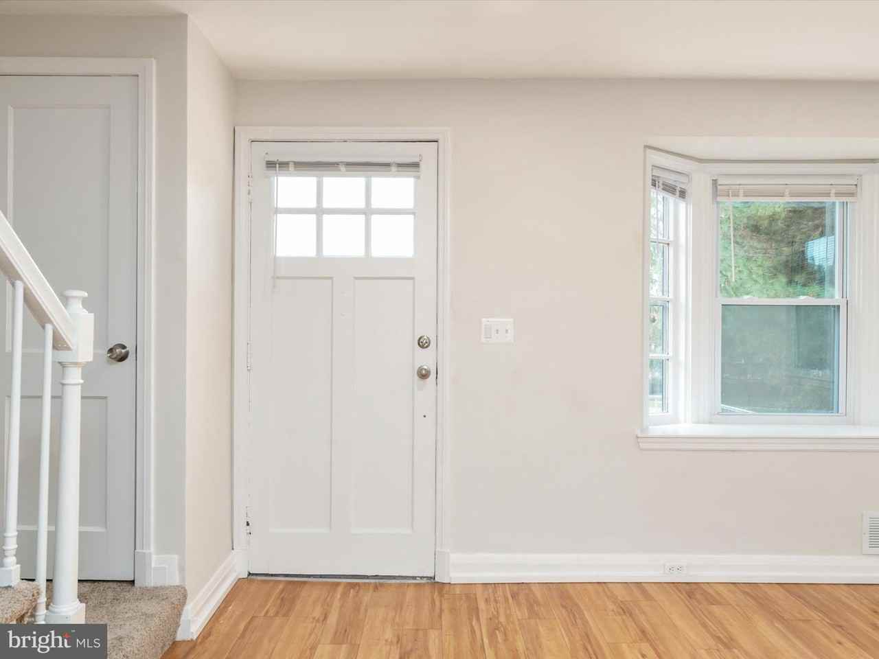 1884 Yakona Rd - Photo 5 of 37