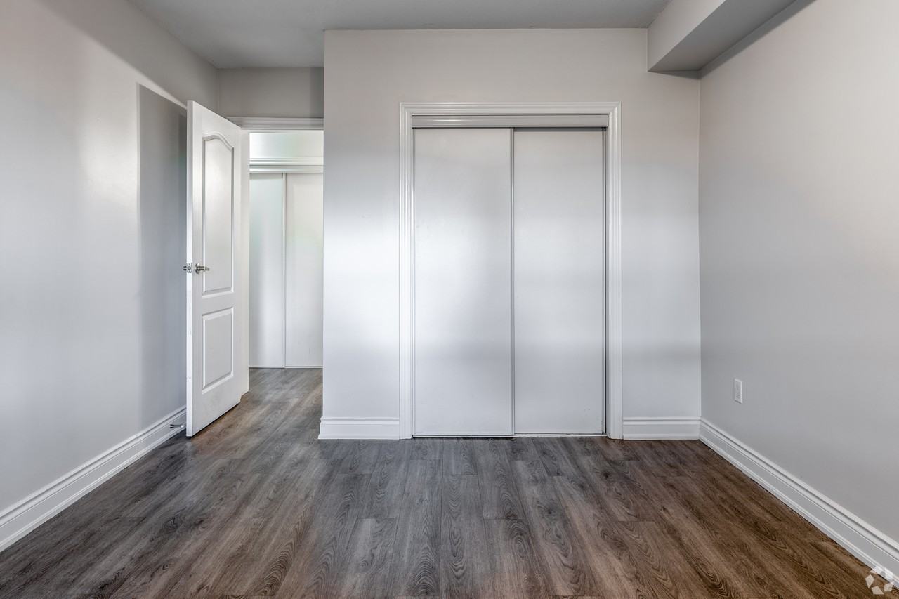 1791 King Street East - Photo 6 of 16