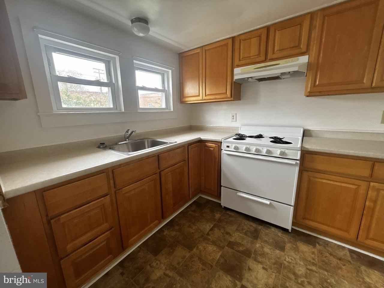 4 East Vine Street - Photo 2 of 8