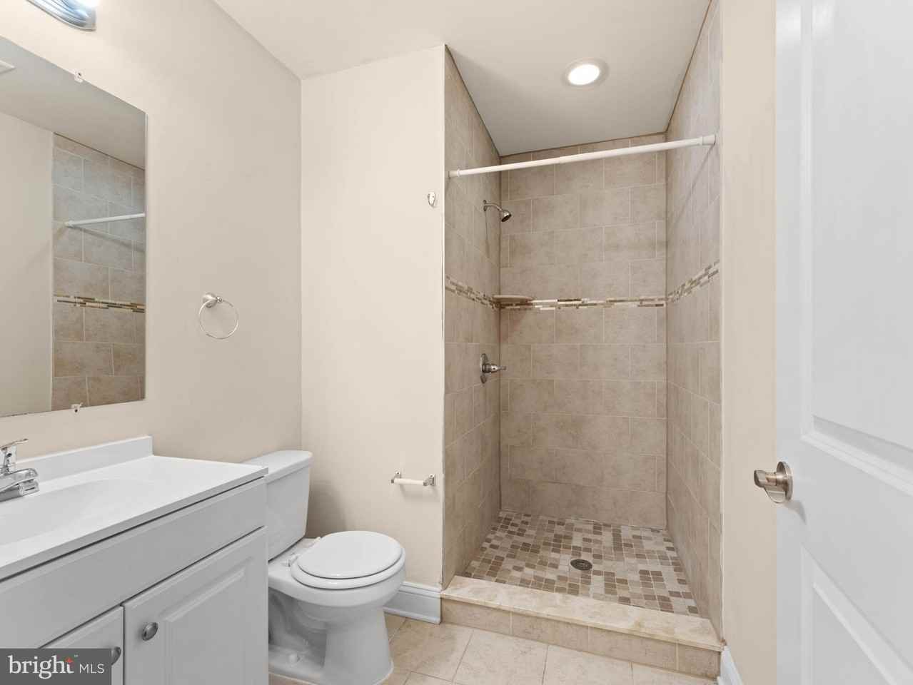 1813 N 18th St #2 - Photo 6 of 15