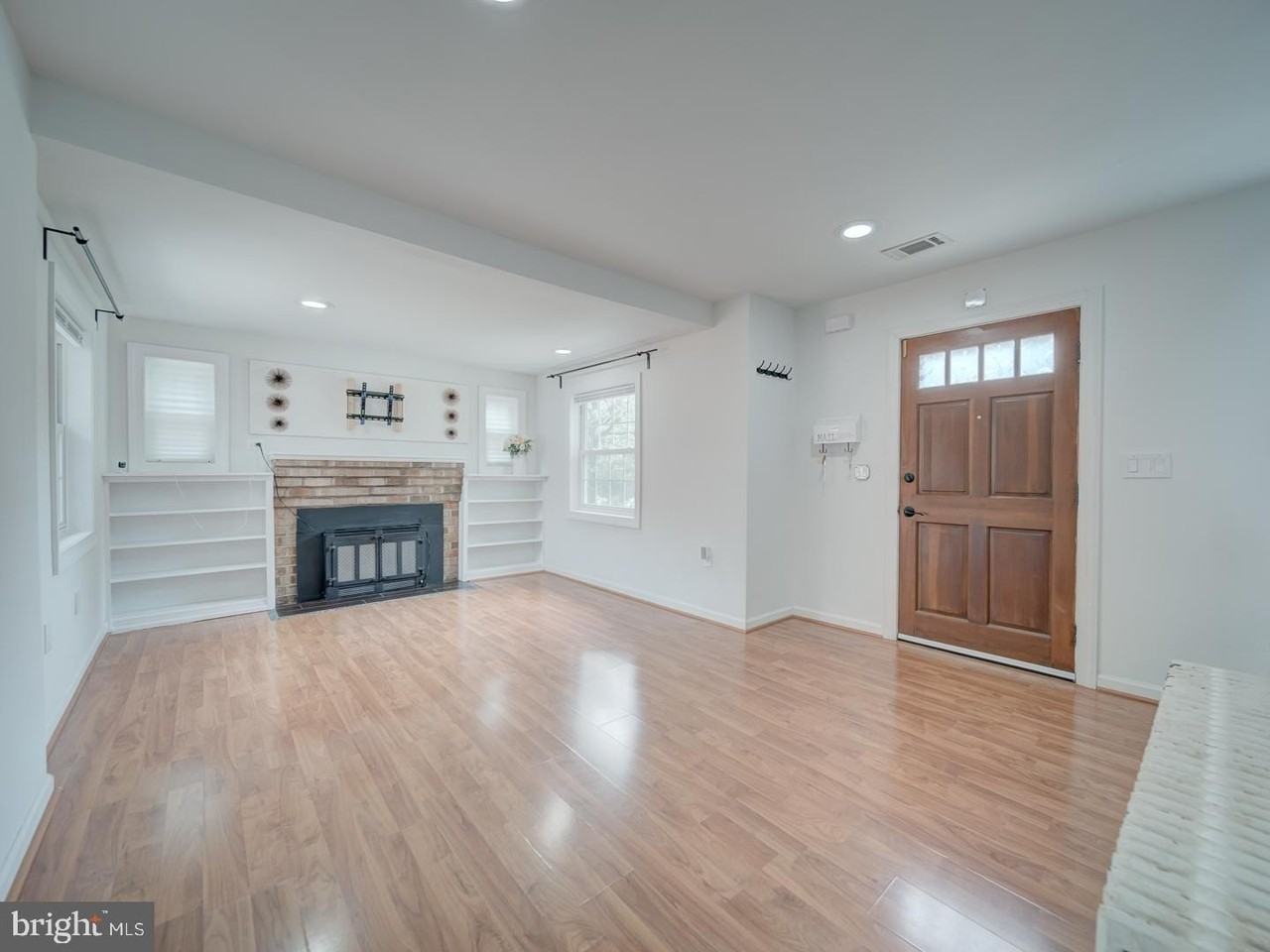 6625 Harrison Lane - Photo 2 of 33