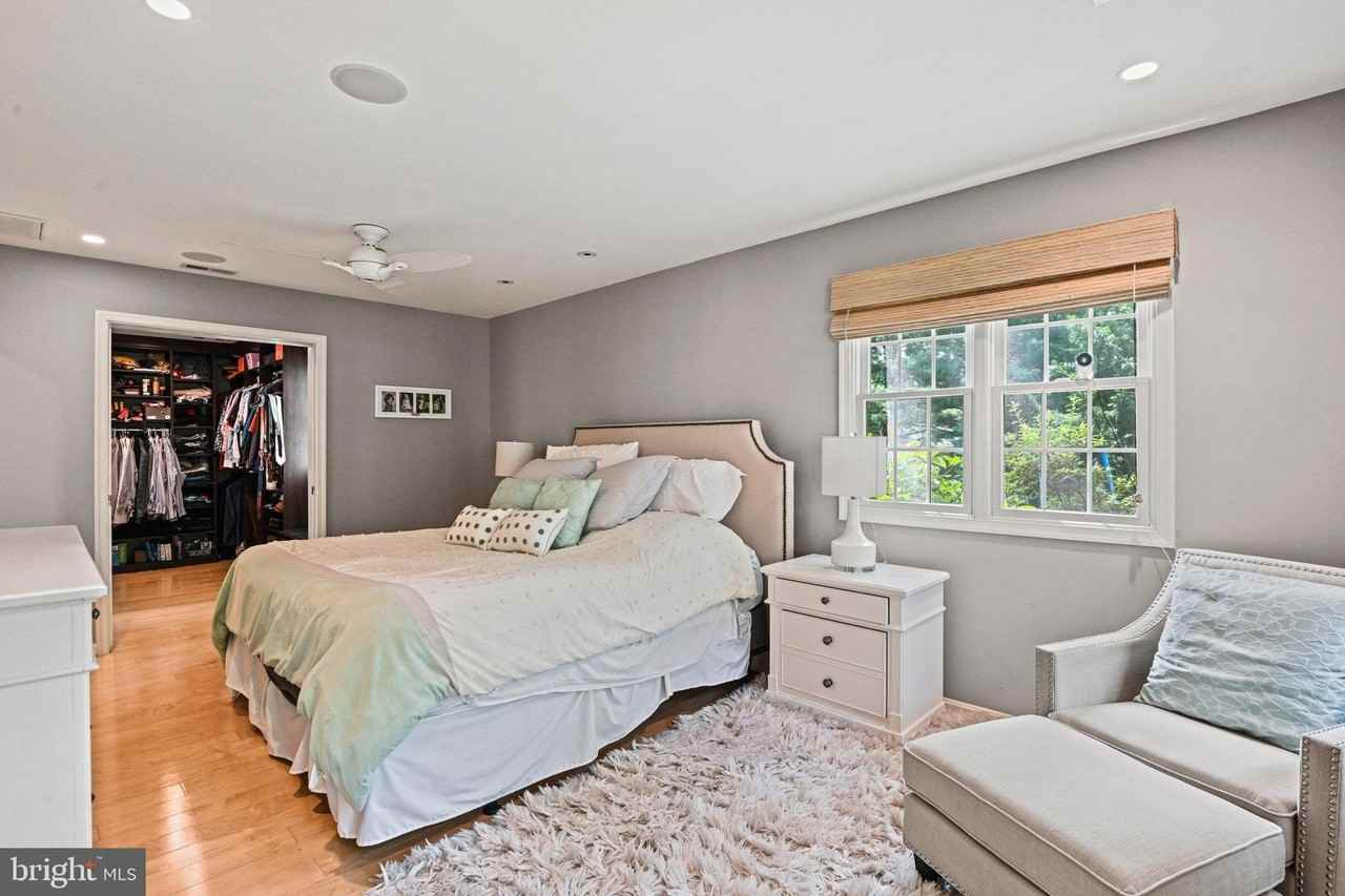 8633 Janet Lane - Photo 6 of 11