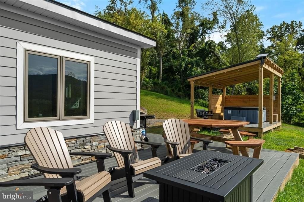 331 Pomeroy Rd - Photo 3 of 6