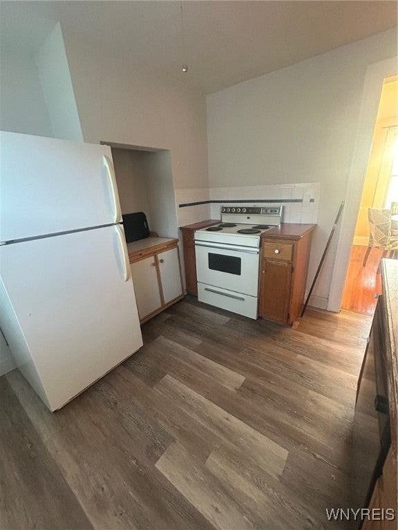 156 Eiseman Ave - Photo 7 of 10