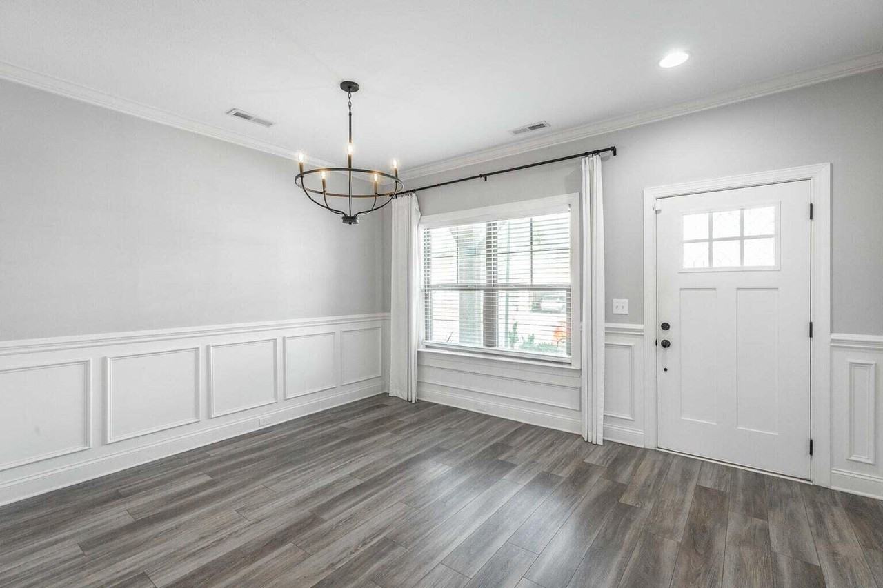 5038 Shelterwood Dr Ne - Photo 3 of 36