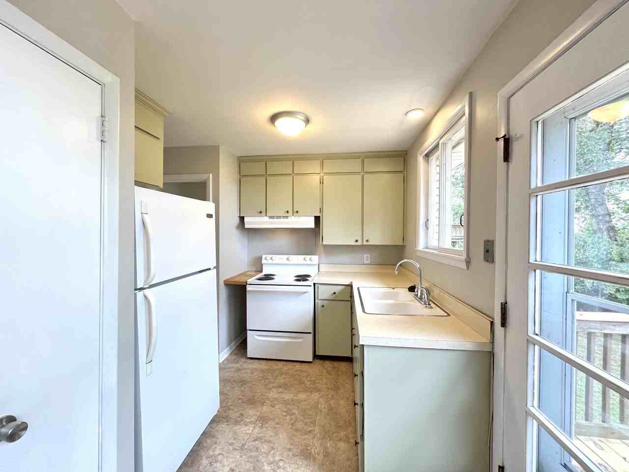 439 Capri Drive ##A - Photo 6 of 16