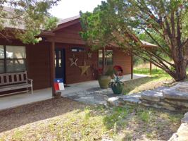 featured image of 29 Wood Glen Dr