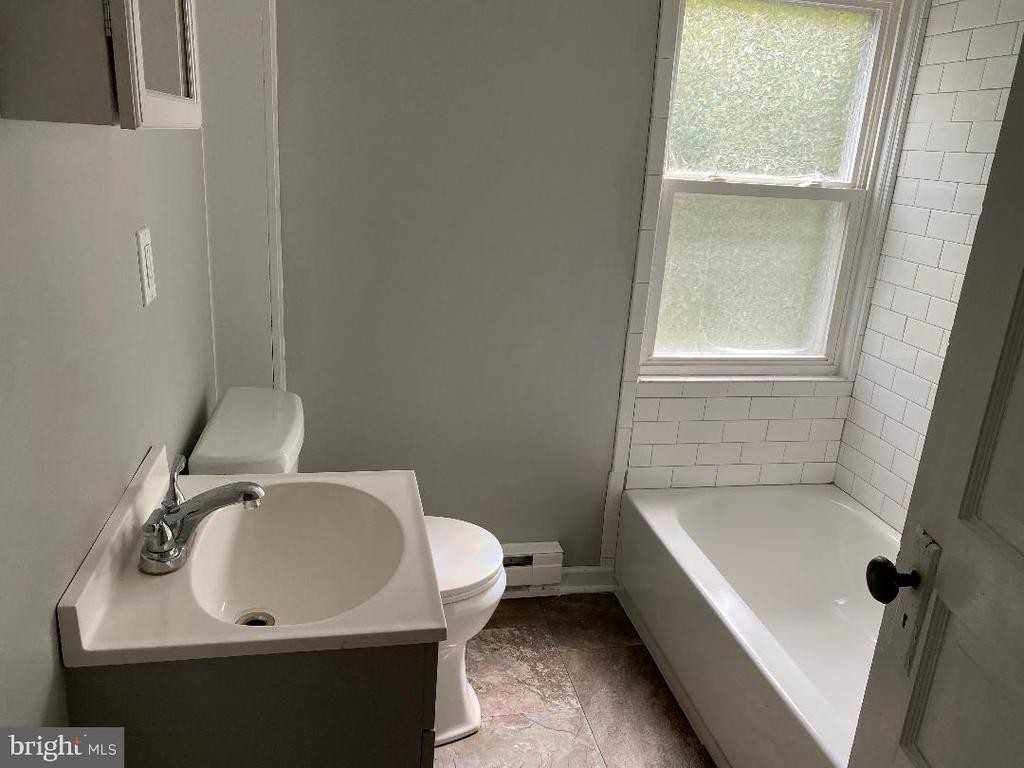 9072 Easton Rd ##3 - Photo 3 of 4