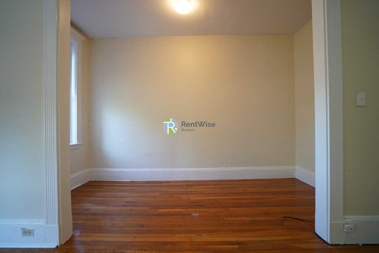 1334 Commonwealth Ave #35 - Photo 6 of 17