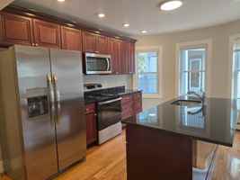 featured image of 887 Broadway