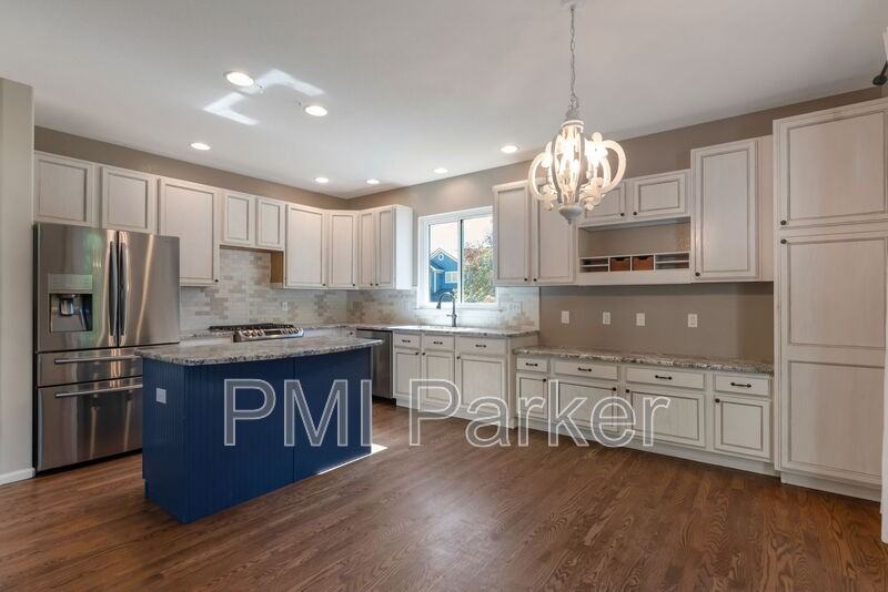 10285 Turquoise Ct - Photo 7 of 31