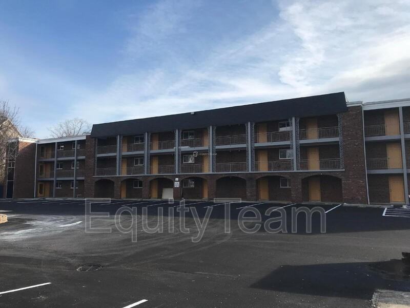 2600 Bushnell St #2 - Photo 3 of 20