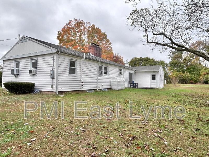 22 Whitewood St - Photo 2 of 22