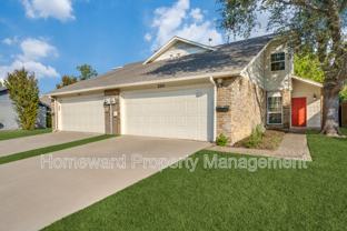 2211 Heritage Cir - Photo 1 of 1