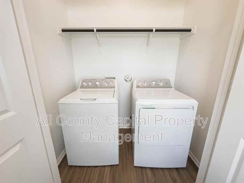 14007 Tordillo Dr - Photo 5 of 33