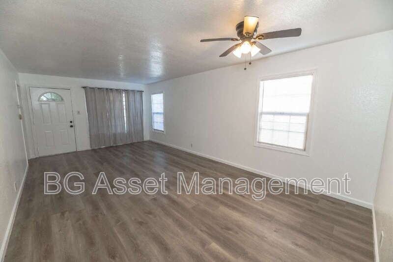 1428 Monterey St - Photo 7 of 34