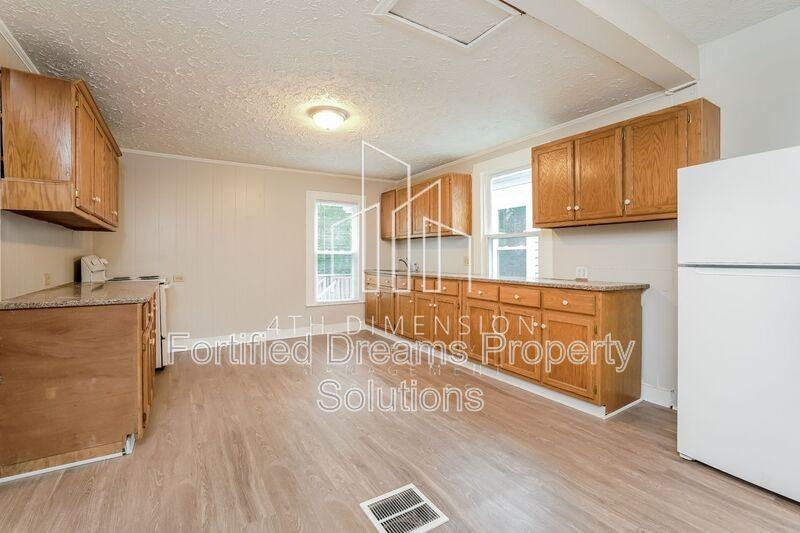 524 Morgan Rd #A - Photo 5 of 30