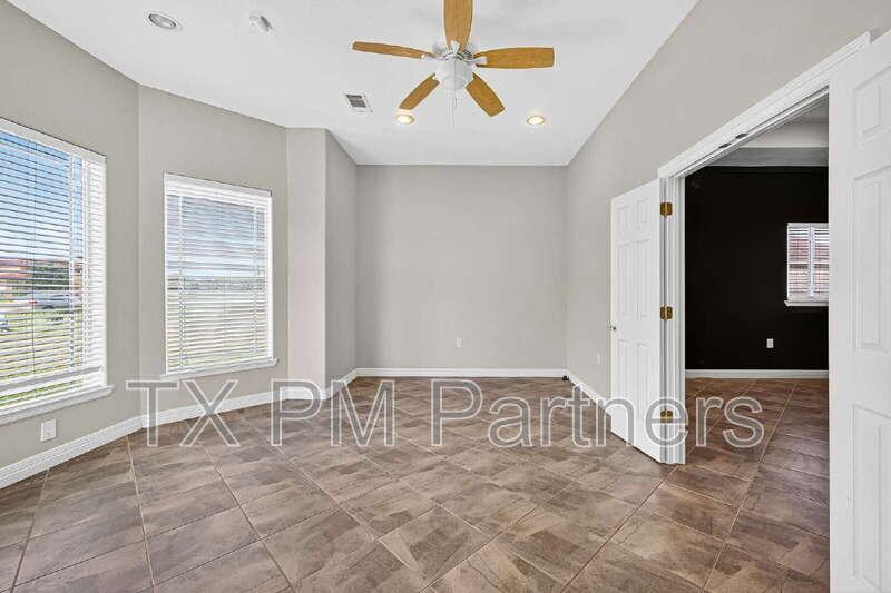 13819 Lakeview Meadow Dr - Photo 4 of 45