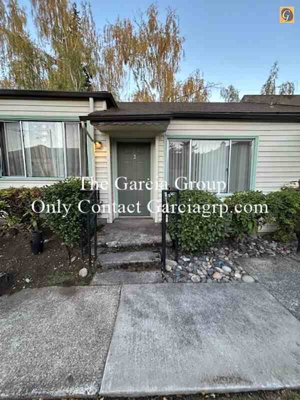 7805 Northeast Failing Street #3 - Photo 2 of 12