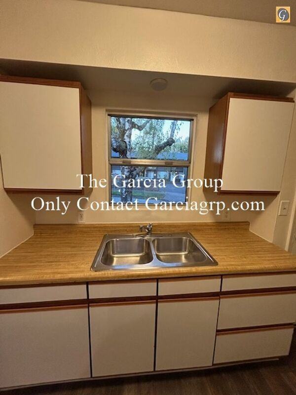 7805 Northeast Failing Street #3 - Photo 5 of 12