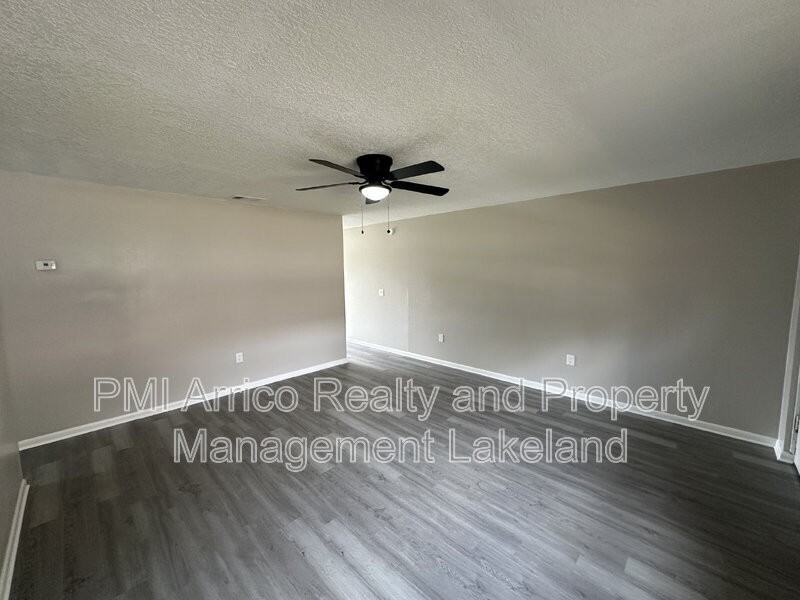 457 Beech Ave - Photo 2 of 13