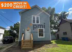 featured image of 287 1/2 Washington St #2