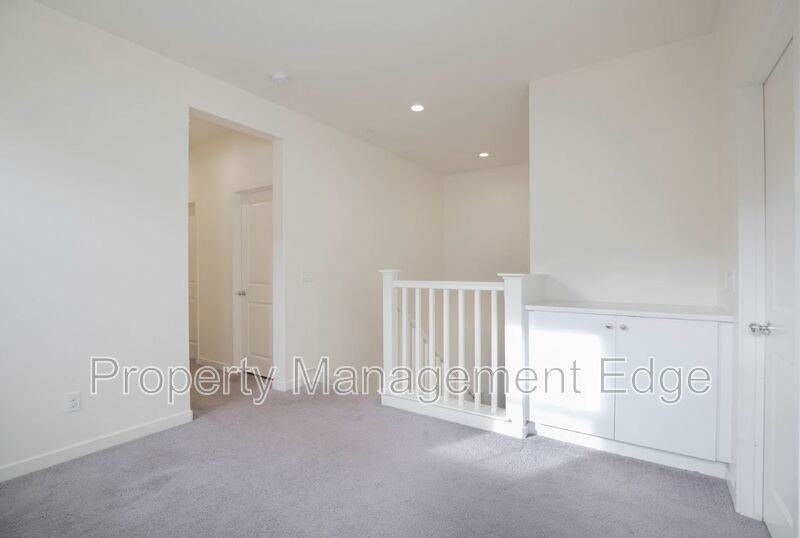 4104 Vela Way - Photo 7 of 20