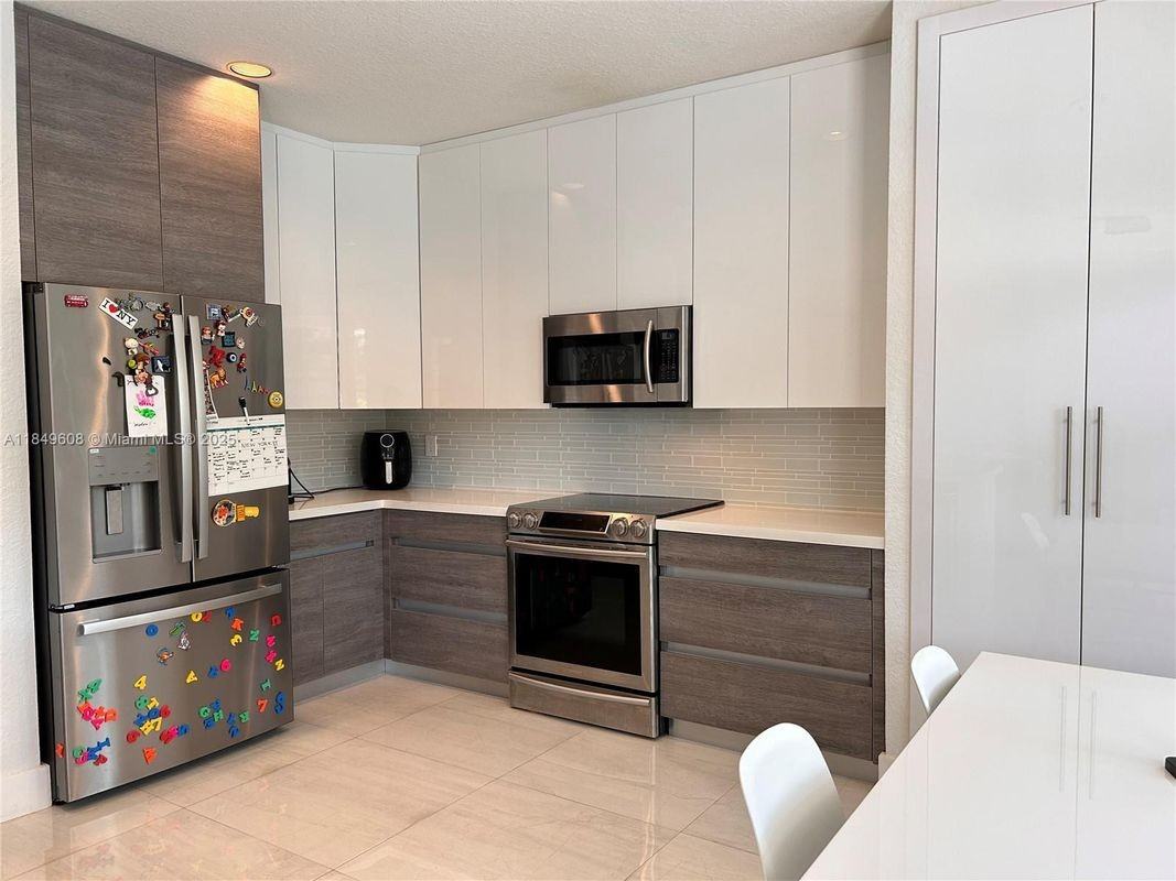 1570 Elm Grove Rd - Photo 7 of 17