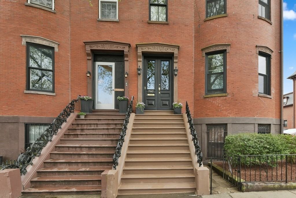 797 E Broadway - Photo 2 of 21