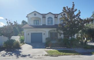 1002 W Lemon St - Photo 1 of 1