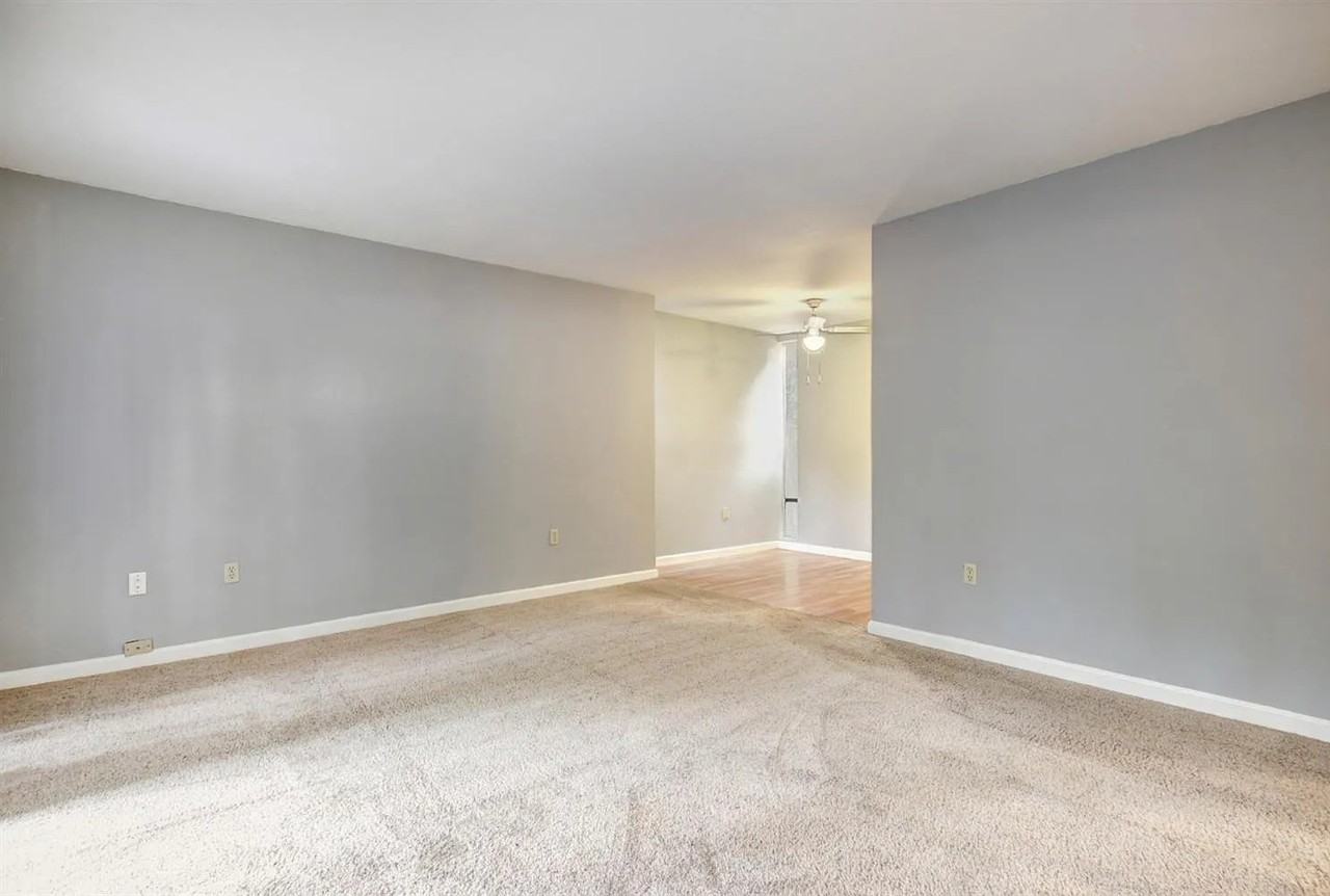 886 Woodside Ln E #1 - Photo 3 of 15