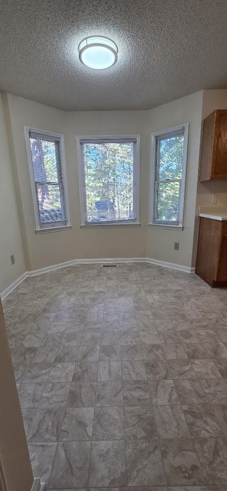 3517 Abercromby Dr - Photo 3 of 24