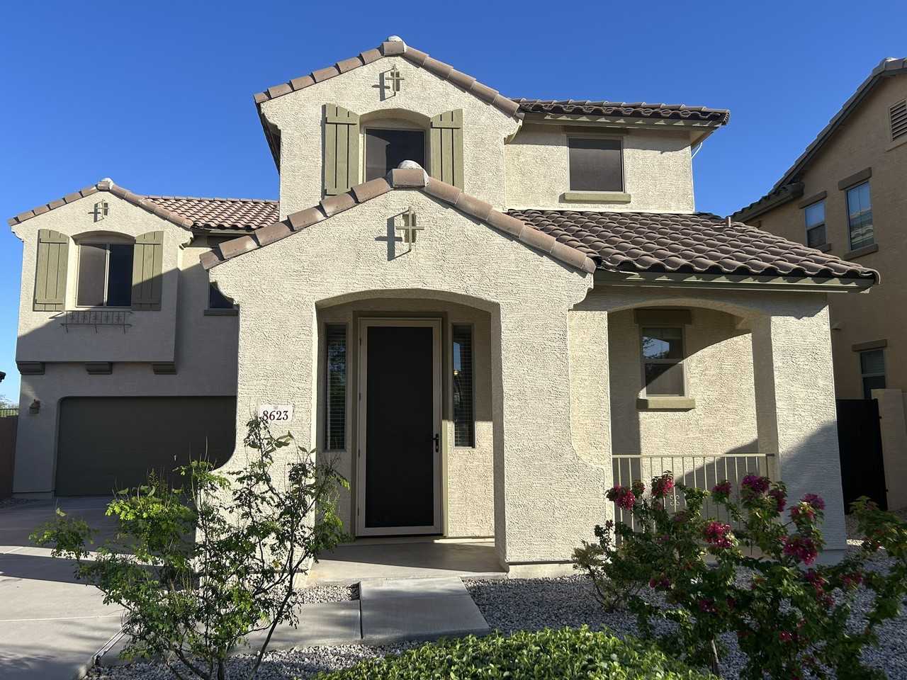 8623 South 40th Drive - Photo 2 of 22