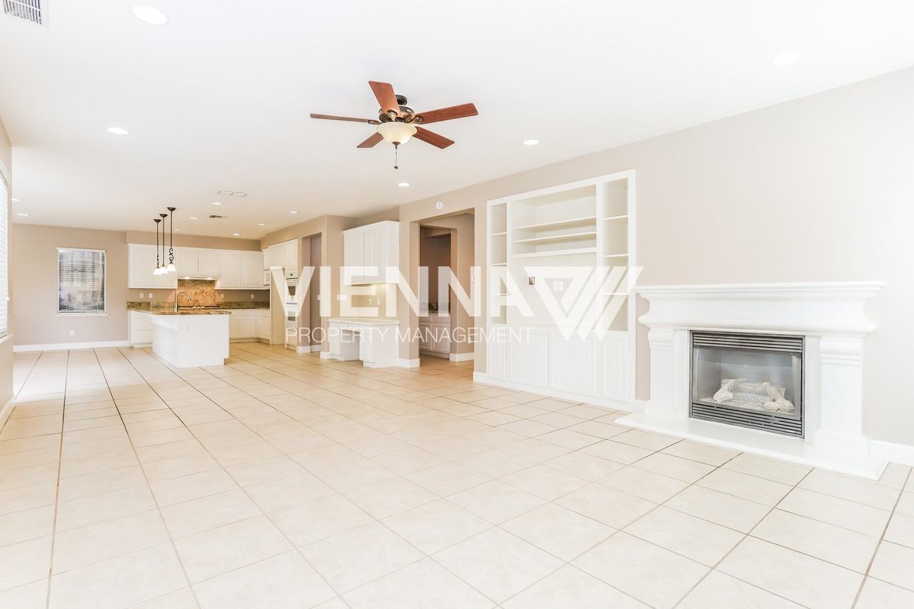 836 Spotted Pony Ln - Photo 3 of 30