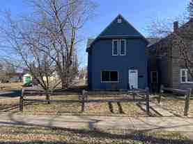 6002 Cumming Ave - Photo 1 of 1