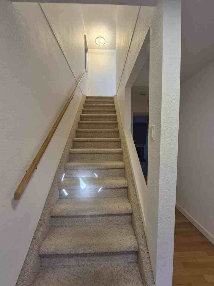 1 Laval Blvd W - Photo 3 of 25