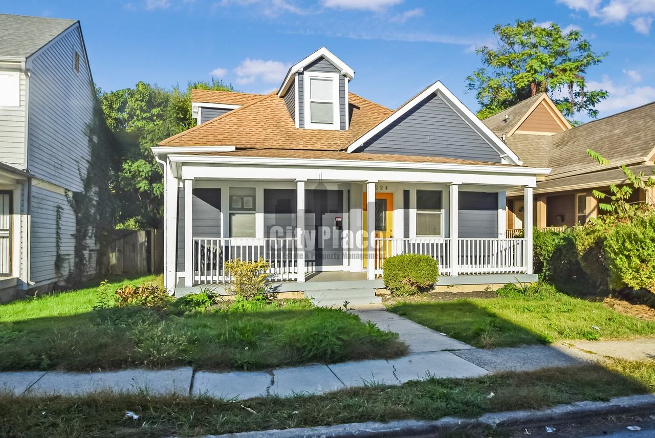 2224 North Kenwood Avenue - Photo 4 of 28