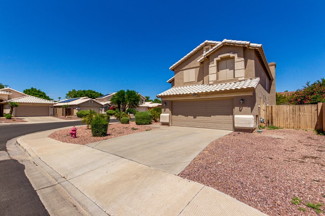 21343 N 88th Ln - Photo 2 of 10