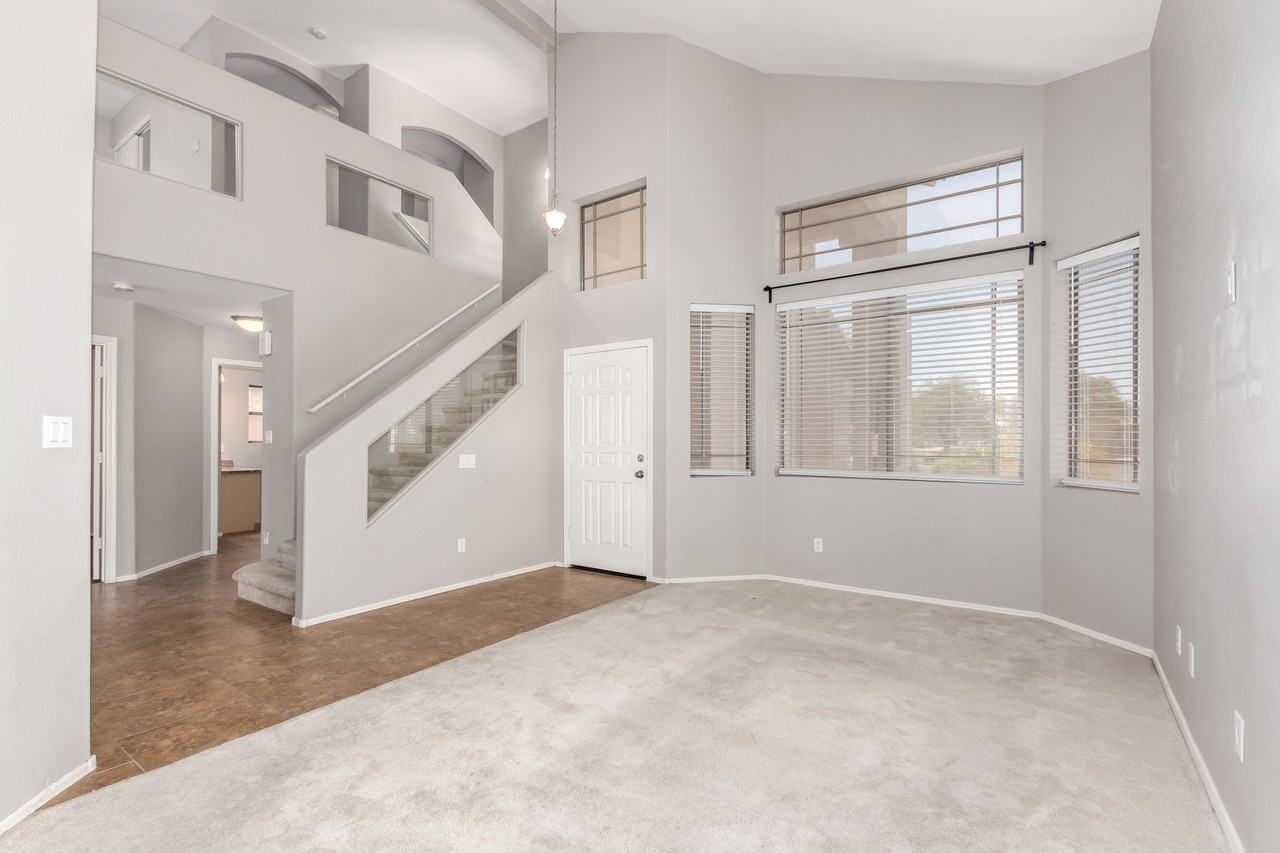 21343 N 88th Ln - Photo 3 of 10