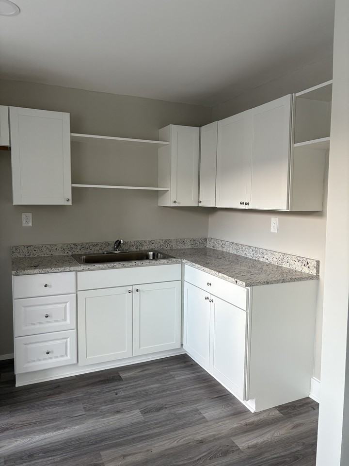 2612 Steele Ave Sw - Photo 2 of 6