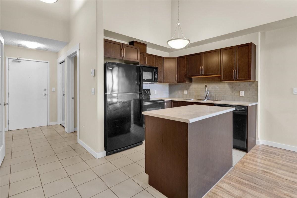 417-4450 Mccrae Avenue NW - Photo 3 of 35