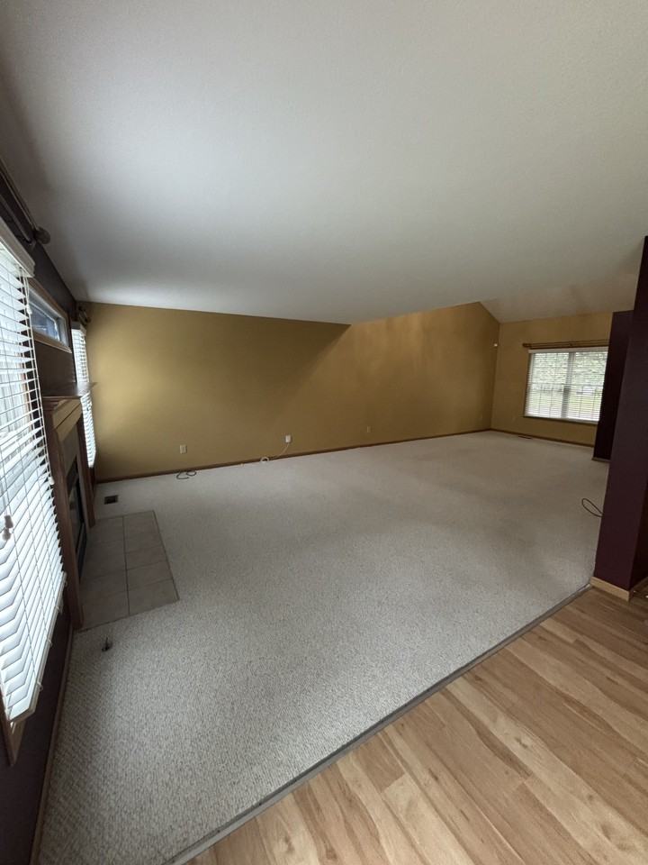 8629 Fernbrook Dr - Photo 3 of 50