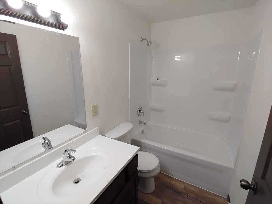 317-319 South St - Photo 6 of 19