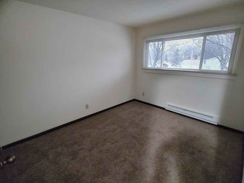 317-319 South St - Photo 7 of 19