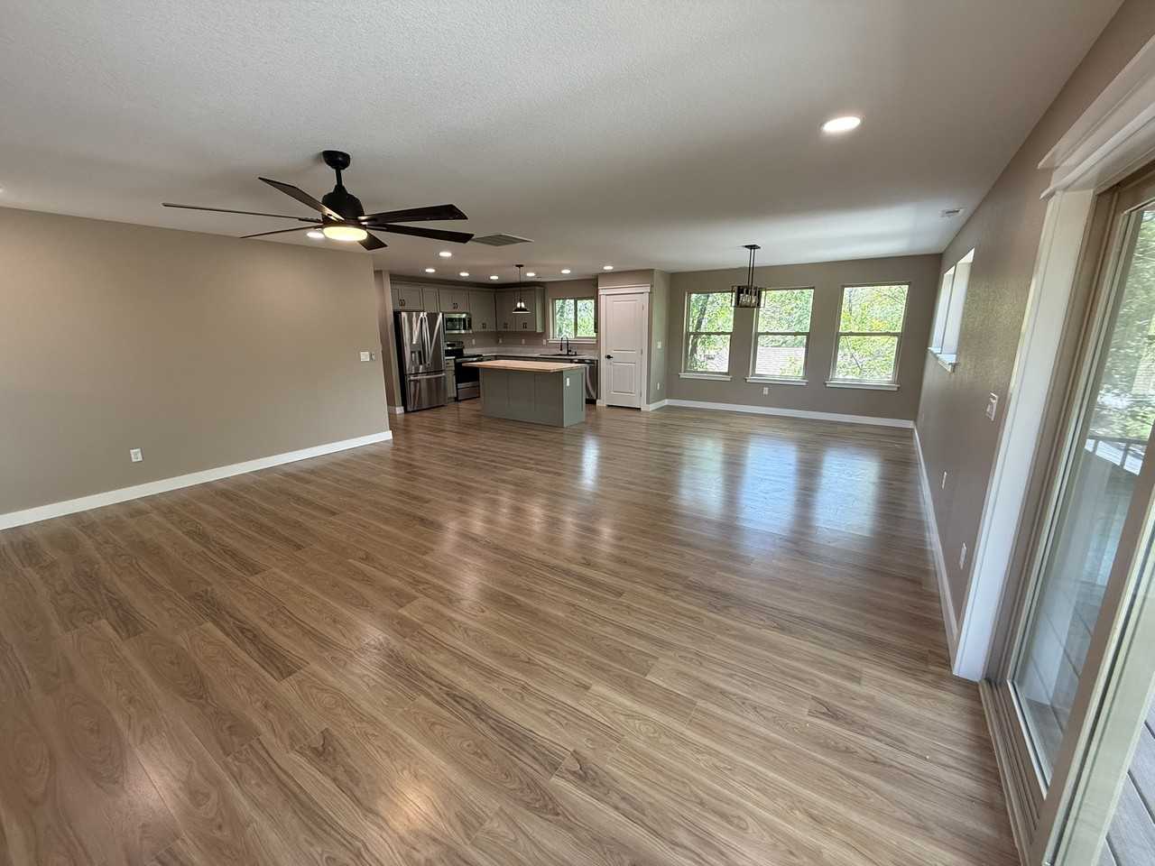 2319 Cooper Ave #201 - Photo 3 of 20