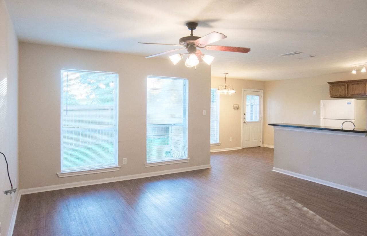1214 Oney Hervey Dr - Photo 4 of 21
