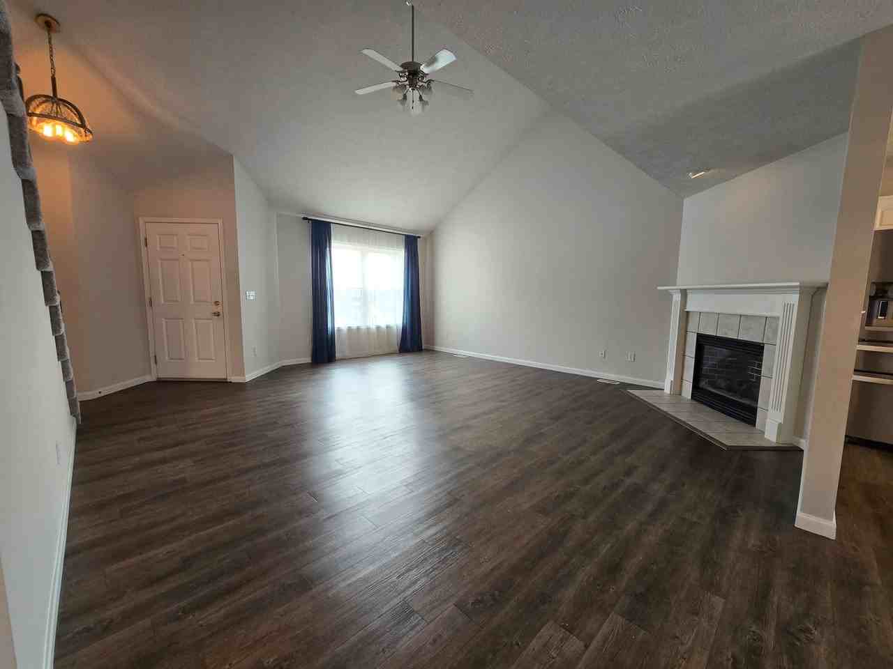 460 Beechwood Ct - Photo 3 of 31