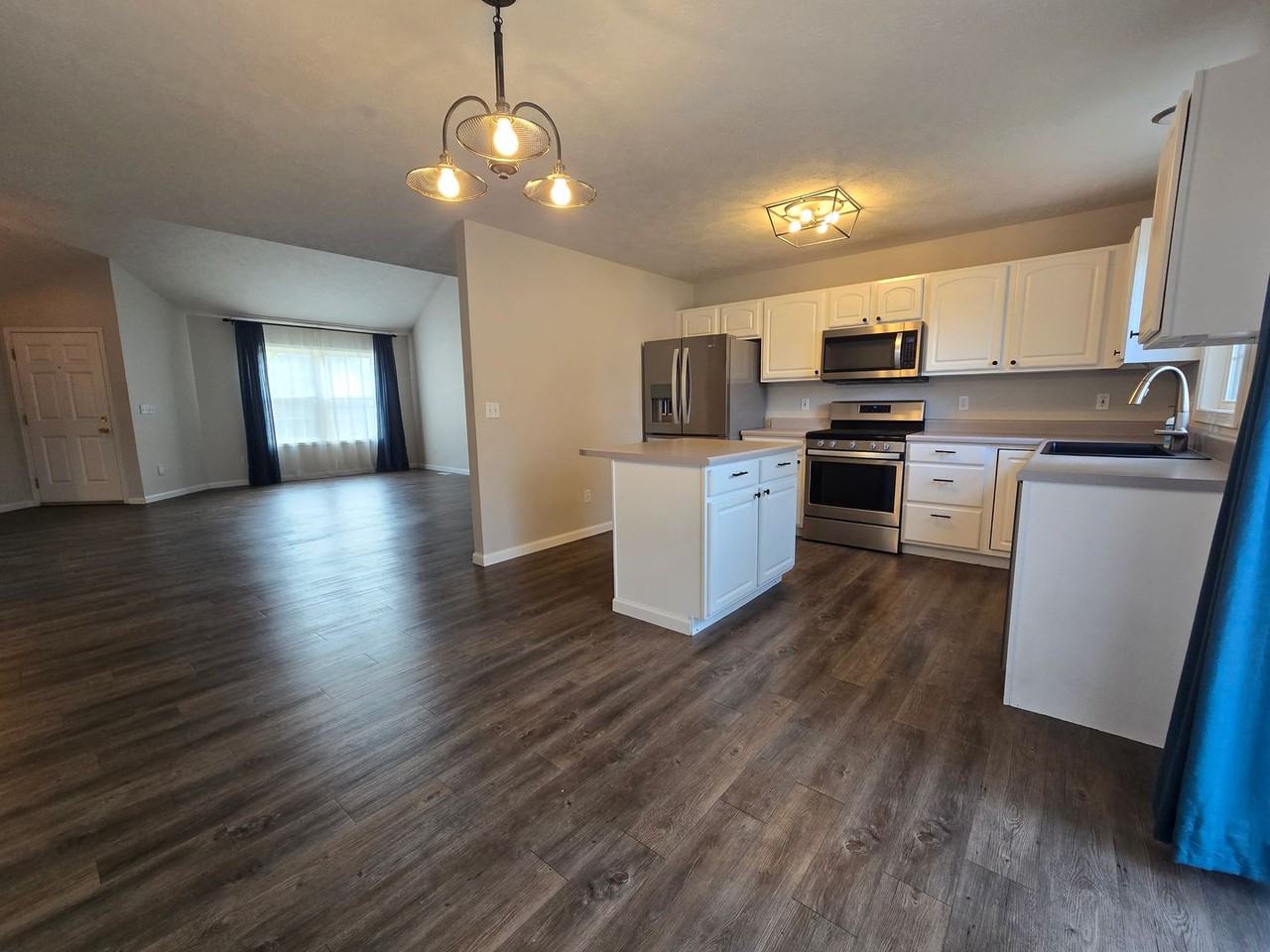 460 Beechwood Ct - Photo 6 of 31