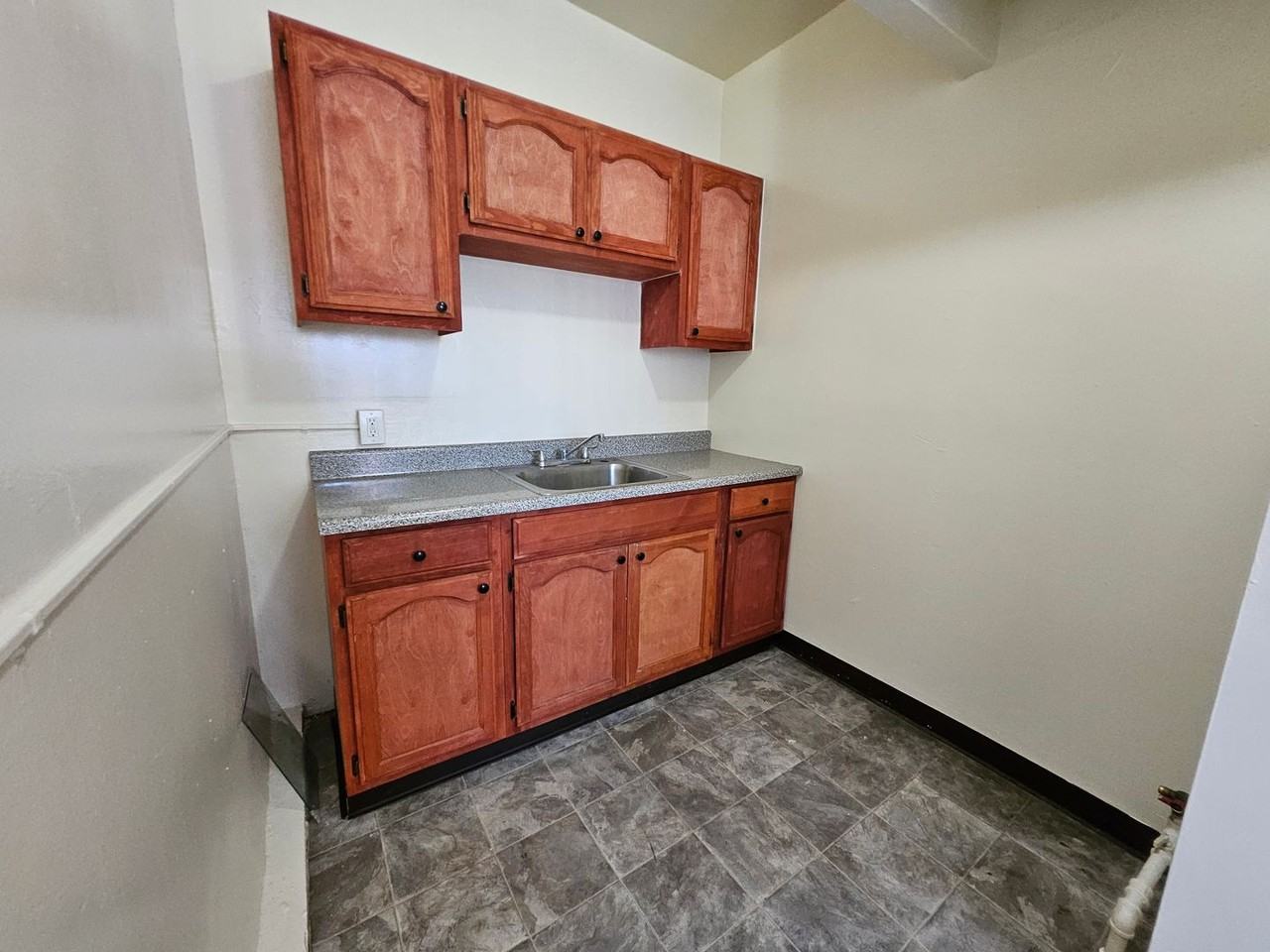 531 South Berendo Street - Photo 4 of 13