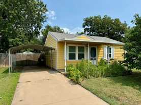 236 N Maynard Ave - Photo 1 of 1